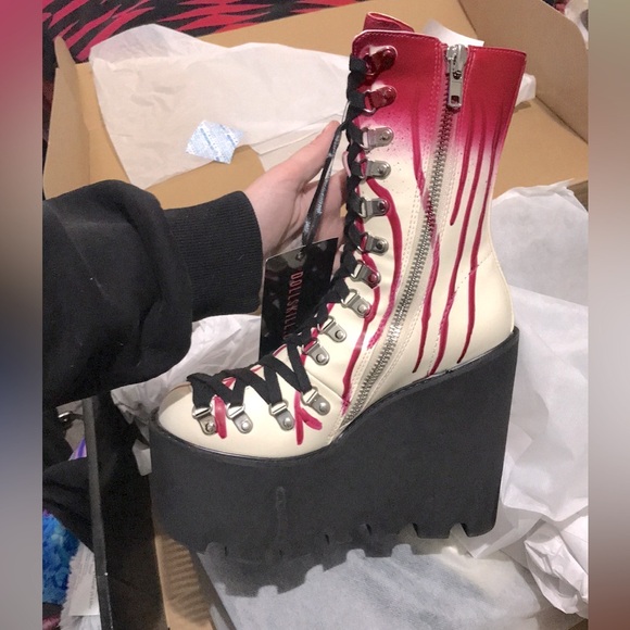 Dolls Kill Scream Queen traitor blood boots - Picture 4 of 7